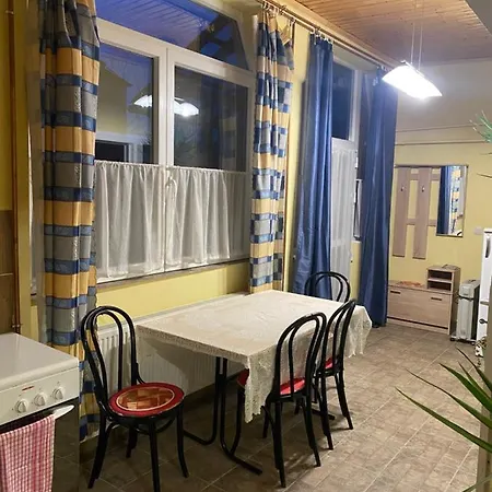 Deak 4 Apartmán