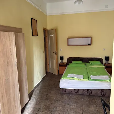 Deak 4 Apartmán Hajdúszoboszló